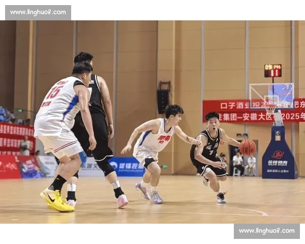 末节反扑改写篮球比分悬念主队险胜点燃全场激情今夜赛场高潮迭起