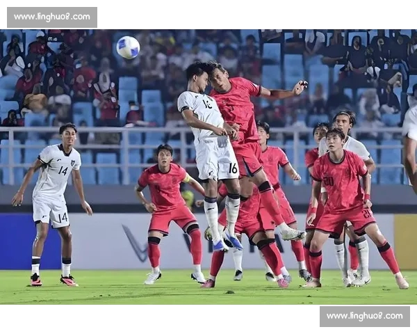 实时足球比赛比分更新与赛事精彩瞬间全程追踪 实时足球比赛比分更新与赛事精彩瞬间全程追踪